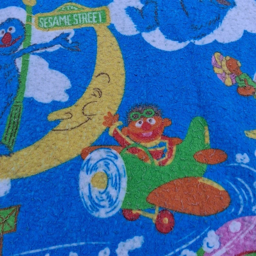 RARE HTF Vtg Sesame Street Blanket Skydive Airplane Grover Big Bird Oscar Ernie